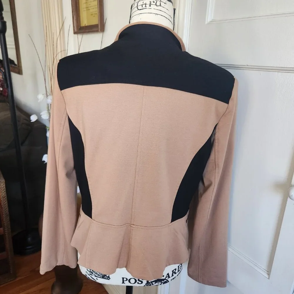 IMAN Black and Tan Woman’s Jacket with Gold Zippers NWOT Sz M
